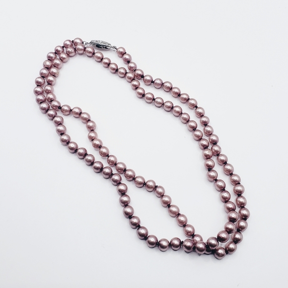 Elegant Lustrous Dyed Lavender Freshwater Pearl Vintage Necklace